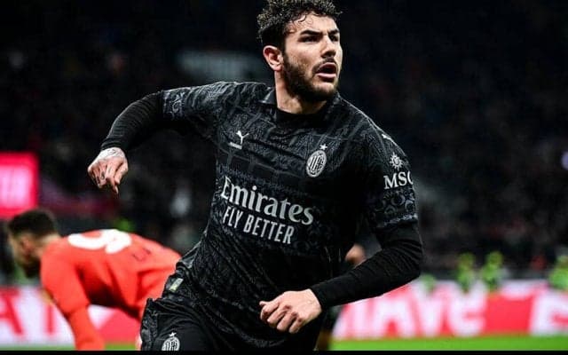 テオ・エルナンデス弾を守り抜いたミランがナポリにウノゼロ勝利【セリエA】