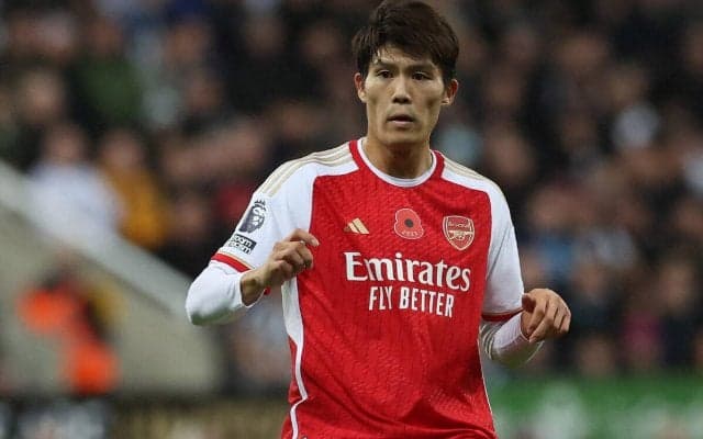 冨安健洋がメンバー外の理由は？ アルテタ監督が試合後に明かす「リスクを冒すことはない」