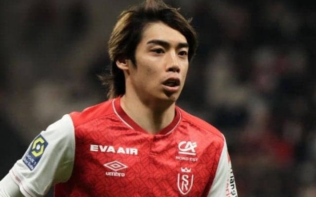 “復帰戦”で攻守に奔走した伊東純也 週刊誌報道後初のプレーにランス指揮官は抜擢理由を語る「イトウは重要な選手だ」