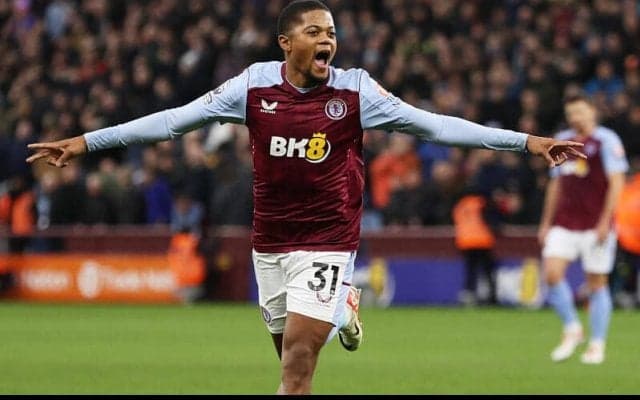 好調アストン・ビラが今季2桁ゴールのベイリーと新契約を締結