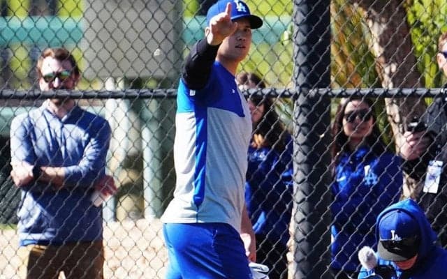 女性スタッフへ「あなたが投げるの？」　大谷翔平のジョーク炸裂…笑いが絶えぬ人柄