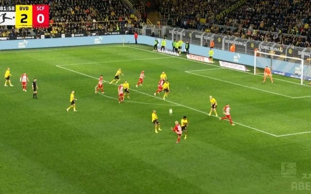 「ドルトムント移籍も面白い」堂安律が連続チャンスメイクの一部始終！美しい放物線のループクロス＆絶妙なリターンパス「良いアクセント」「試合を動かす」