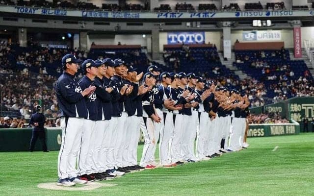 前任が逮捕状出て解任…元鷹助っ人が新監督に　通算333HRの大砲が前代未聞の“緊急登板”