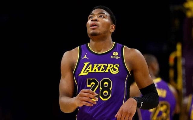 アンソニー・デイビスが八村のディフェンスを評価「間違いなく成長している」