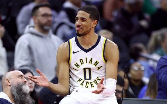 クスっと笑える珍エピソードも…ハリバートンがこれまでに交換したジャージコレクションを公開