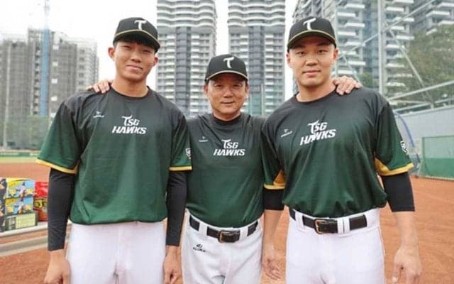 “新球団”の主将は元ハム助っ人　故郷で目指す復活「経験を伝えていく」