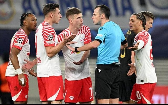 ライプツィヒ指揮官ローゼ、｢主審が正直ならミスを認める｣