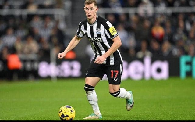 ニューカッスル、控え右SBのクラフトと2025年まで契約延長