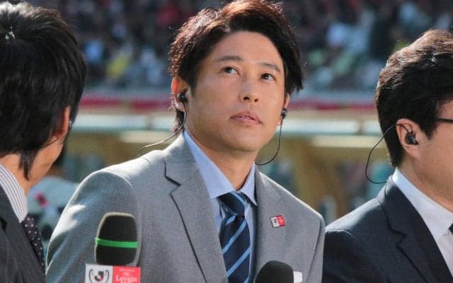 「イメチェン最高」「だいぶイメチェンしたな」内田篤人氏の大胆なイメチェンが話題に！サイドを刈り上げた珍しい姿にファン反応「髪型かっこいい！」