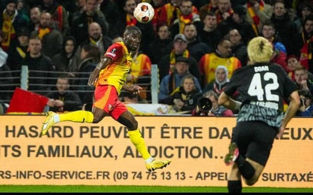 堂安フル出場のフライブルク、敵地でRCランスに優勢もゴールレスドロー【EL】