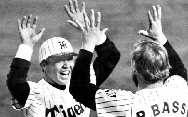 掛布雅之が「バックスクリーン３連発」を振り返る　阪神を日本一に導いた「走塁」と「犠打」