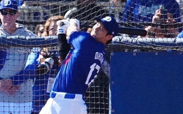 大谷翔平の打撃練習で“異様な光景”　監督がカメラマンに…球団幹部も虜の「観光名所」