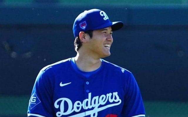大谷翔平が“主砲イジリ”　元MVPの打撃フォーム完コピ…本人と談笑「溶け込むの早」
