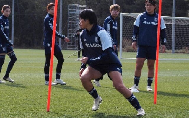 WEリーグで好調維持する上野真実、1年半ぶりのなでしこでも期待されるのはゴール「そこで勝負してきた」