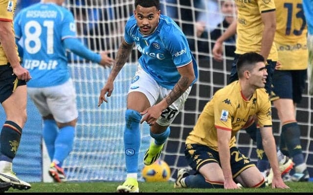 ウンゴニエの終盤弾でナポリが辛くもジェノアにドロー【セリエA】