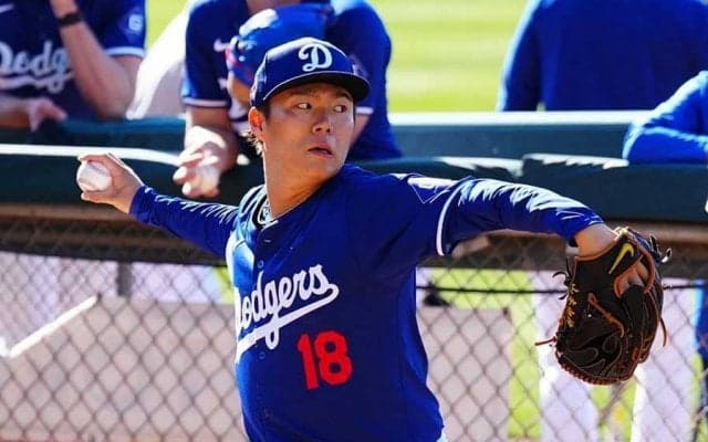 山本由伸の155キロ“初登板”を20年MVP男が絶賛　抜群の制球力に「感心した」