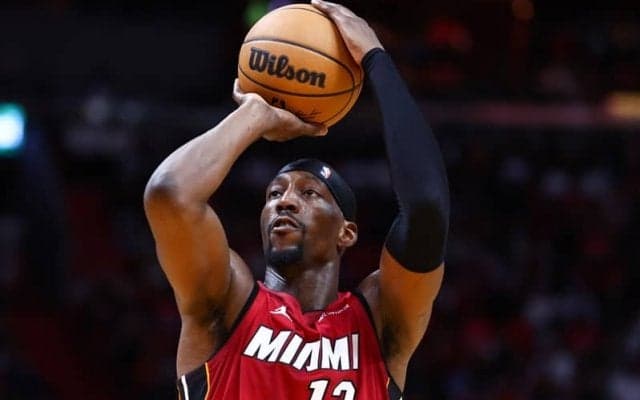 ケガで欠場のエンビードに代わり、ヒートのバム・アデバヨがオールスターで先発出場