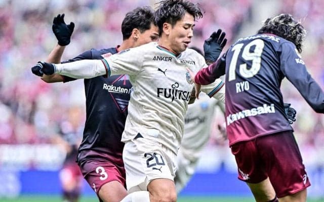 【川崎FW山田新が神戸戦で見せたスタメン奪取への強い気持ち(1)】試合後に見せた“満足”以上の危機感……「アピールし続けないとスタメンになれない」