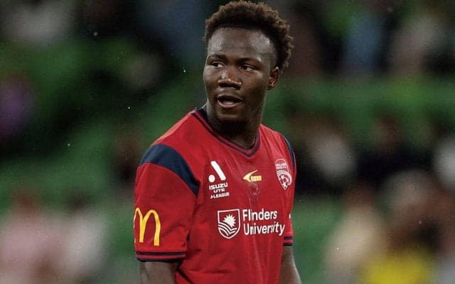 バイエルン移籍内定の豪18歳イランクンダ…今季初ベンチ外の理由は？「姿勢・態度を改善しなければ」