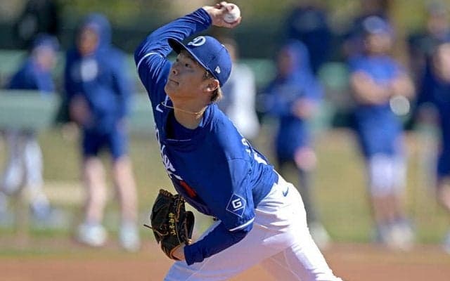 “初登板”で米衝撃…山本由伸は「とてつもない」　MVPから拍手、鮮烈すぎた28球