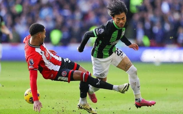 「悪質なタックルを受けた」ブライトン三笘薫がレッド誘発＆2得点に関与　英メディアは高評価「試合のキーマンとなった」【プレミアリーグ】