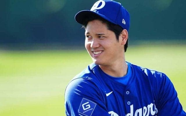 同僚美人妻が発見…大谷翔平からのお宝　“仕事”した息子はご満悦「良かったよ」