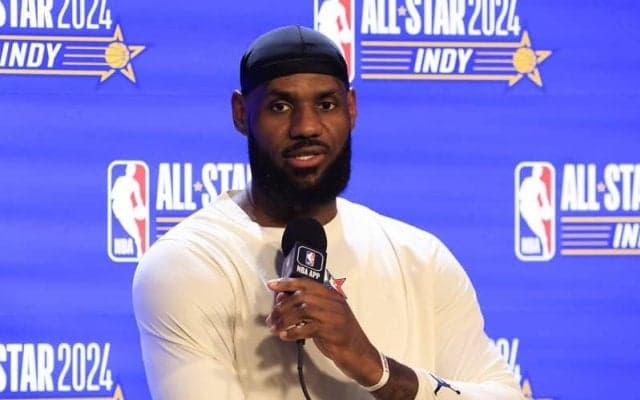 「この6年間、レイカーでいられてハッピーだ」と語ったレブロンが今後についても発言