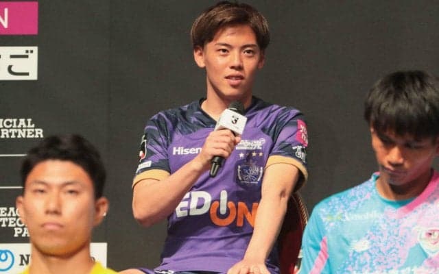 広島の満田誠が開幕戦勝利へ意欲、ボランチ起用にも言及「期待が大きい相手を倒すことで良いスタートを」