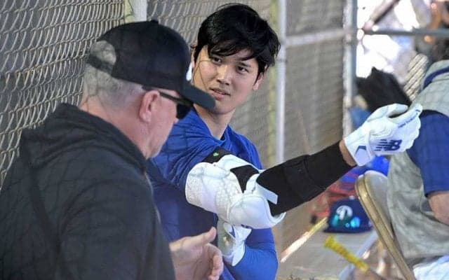 大谷翔平との再会に「涙出た」　背中ポンポンに笑顔…“名コンビ”に「2人の関係性好き」