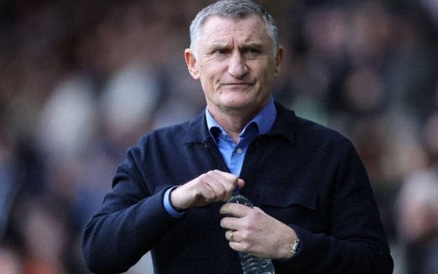 三好康児が所属するバーミンガム、1月に就任したモウブレイ監督が健康問題で離脱…英2部で15位に位置