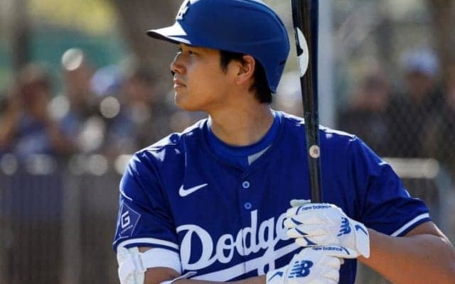 大谷翔平のオープン戦欠場をロバーツ監督が示唆「大事なのは開幕に間に合わせること」　現地メディアは「韓国に向かうまで20試合ある」