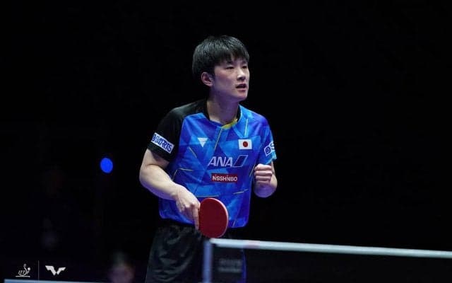 “エース”張本智和、レベンコ相手に第1ゲーム落とすも逆転V　勝利のバトンは2番手の篠塚大登へ【世界卓球】