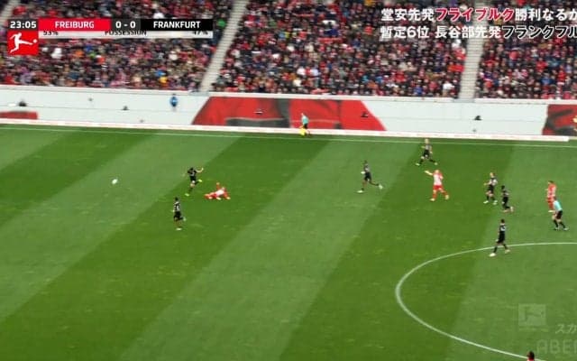 「立てよ！」40歳・長谷部誠が吠えた！衰え知らずのフィジカル＆読みで大型FWとの白熱デュエルに完全勝利「日本代表復帰で」「さすがやな」とファン喝采