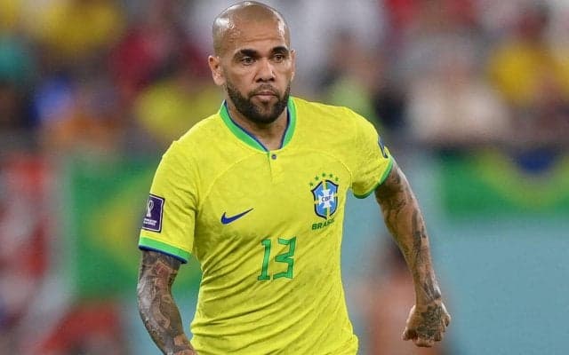 性的暴行の元ブラジル代表DFダニエウ・アウベスが有罪に…懲役4年6カ月の判決が下る