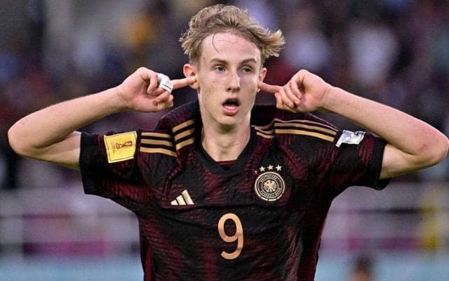 ホッフェンハイムがU-17ドイツ代表FWメルシュテットと2027年まで契約延長！ エースとしてU-17W杯優勝