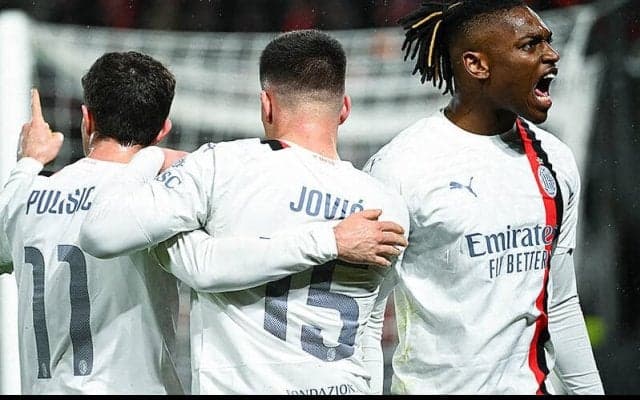 ミランがベスト16進出…ブリジョーにハット許して敗戦も初戦のアドバンテージ活かす【EL】