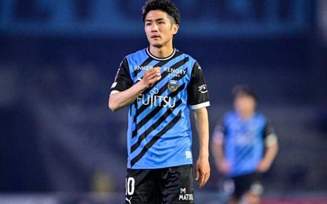 「天使ですね」「素敵な2ショット!!」川崎の10番・大島僚太が公開した「娘との優しい2ショット」にファン歓喜！「入場シーン楽しみにしてます!!」の声続々