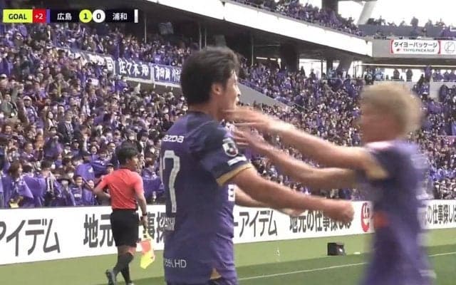 2024年Jリーグ初ゴールは“紫の大砲”大橋祐紀！爆速ダッシュでこぼれ球に詰めた瞬間。新スタ・エディオンピースウイング広島でリーグ戦初ゴール