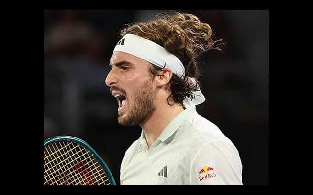  2連覇目指すチチパスが4強 