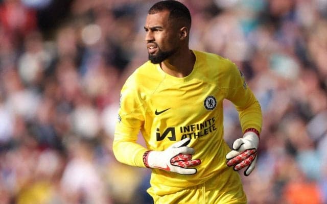 長期離脱の守護神サンチェスが売却候補に… チェルシーがオファー受け入れ体勢