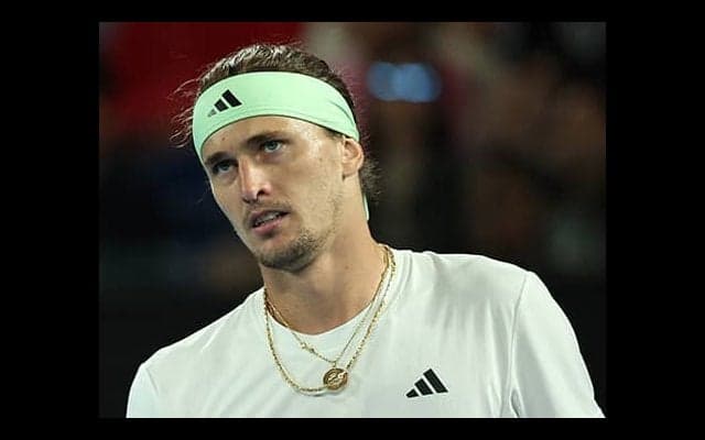 12度BPセーブ 苦戦もズベレフ4強