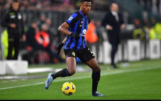 夏の移籍濃厚から一転、ダンフリースがインテルとの契約延長を希望か