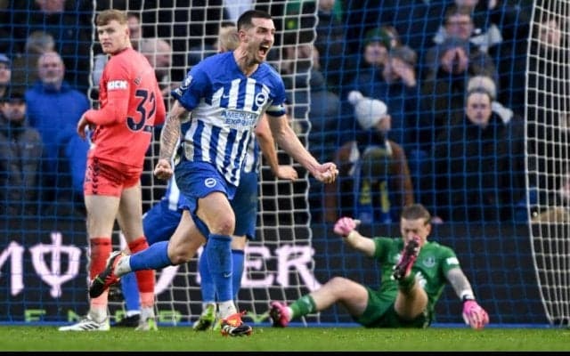 三笘不在のブライトン、低迷するエバートンに苦戦もダンクの土壇場弾でドローに持ち込む【プレミアリーグ】