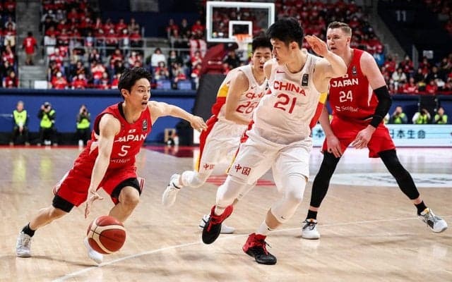 バスケ男子日本、中国との激闘制し88年ぶり歴史的勝利　グアム戦に続く連勝、パリ五輪に向けて弾みの白星