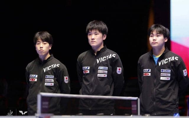 戸上隼輔にアクシデントも16歳松島輝空が救世主に　五輪出場権確保の日本男子、パリで3大会連続メダル狙う【世界卓球】