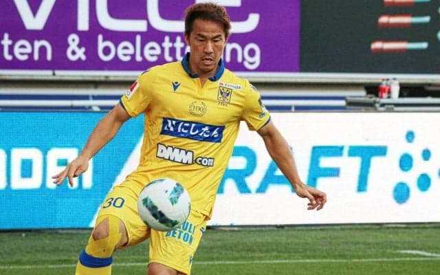 元日本代表FW岡崎慎司が現役引退を決断…日本代表で50ゴール、レスターでは奇跡のプレミア優勝を達成「気付いたら体がボロボロで…」