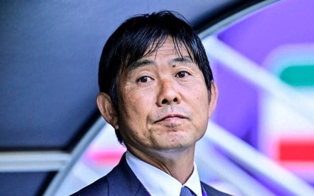 「最高なツーショットやん」世界的ギタリストが森保監督との「新幹線2ショット」公開！「うわー！このショットは凄すぎ!!」と驚きの声が出たまさかの一枚
