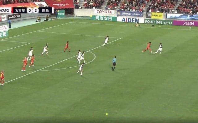 「マジでうめーな」「また回収」日本代表・佐野海舟、中盤での華麗なボール奪取に「スーパーボランチ」「さらに凄味」ファン大興奮の瞬間