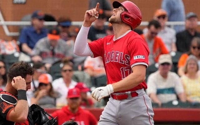 エ軍“新17番”がOP戦で無双　打率5割＆衝撃弾にファン狂喜乱舞「2年連続MVPを狙ってる」