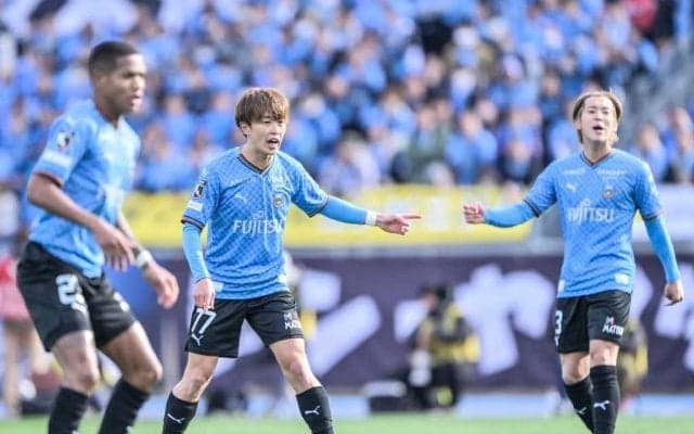 【4試合を終えた鬼木監督が語る「川崎の現在地」(2)】出場選手はすでに23人。「みんな“これをやろう”というときにパワーがしっかりある」……躍動する新加入選手